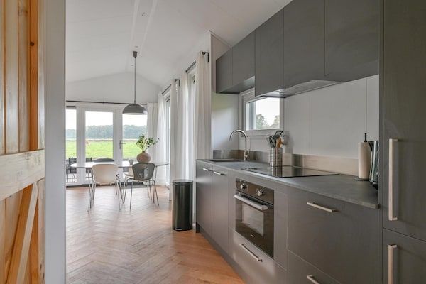 Keuken - Chalet in vakantiepark met tuin en terras in Hoogersmilde (4)