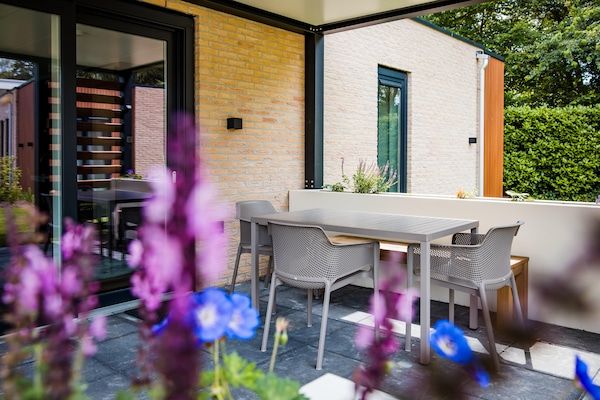 Terras - Vakantiehuis in Veluwe bij natuurpark in Voorthuizen (5)