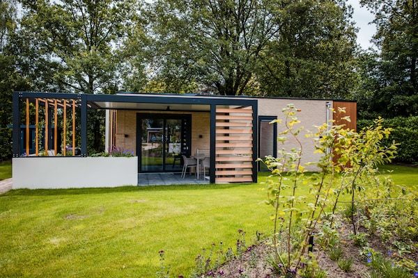 Buitenkant - Vakantiehuis in Veluwe met zwembad en sauna in Voorthuizen (1)