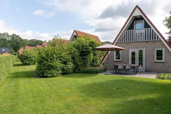 Buitenkant - Vakantiehuis in Plasmolen bij natuurgebieden in Plasmolen (1)