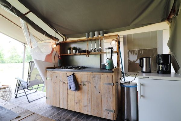 Keuken - Safaritent, Friesland in Twijzel (3)