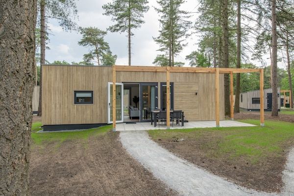 Buitenkant - Chalet bij Eindhoven in een Groene Oase in Mierlo (1)