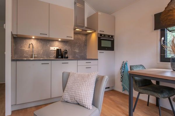Keuken - Tiny House in Eindhoven bij Bospark in Mierlo (4)
