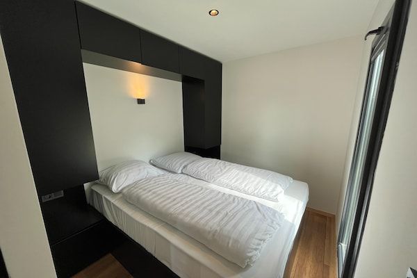 Slaapkamer - Tiny House in Nederland met Tuin in Lathum (3)