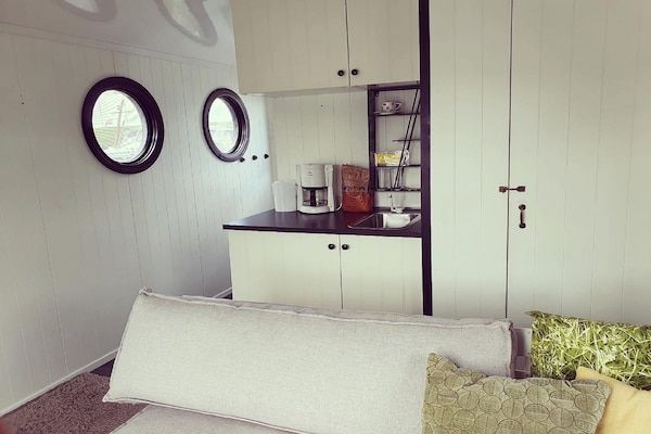 Keuken - Romantisch uitje in een boothuis in Lathum in Lathum (2)