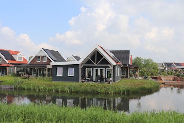Buitenkant - Mooi vakantiehuis vlakbij het water in Zuid-Holland (2)