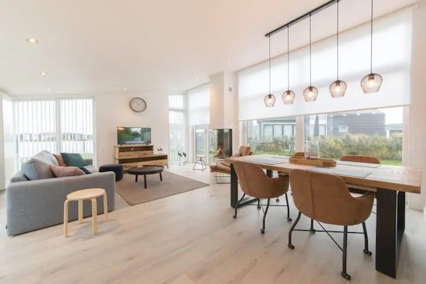 Eetkamer - Huis aan het meer in Zeeland in Wemeldinge (4)