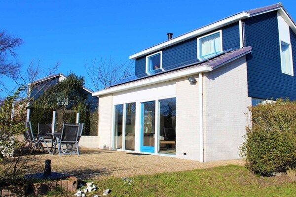 Untagged - 158-type 4L1-strandpark in De Koog (2)