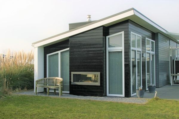 Buitenkant - Chalet aan het meer in Zeeland in Wemeldinge (1)