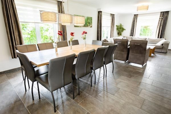 Eetkamer - Comfortabel vakantiehuis in de natuur. in Plasmolen (2)