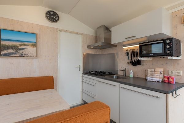 Keuken - Vakantiehuis in Dishoek aan het Strand in Dishoek (3)