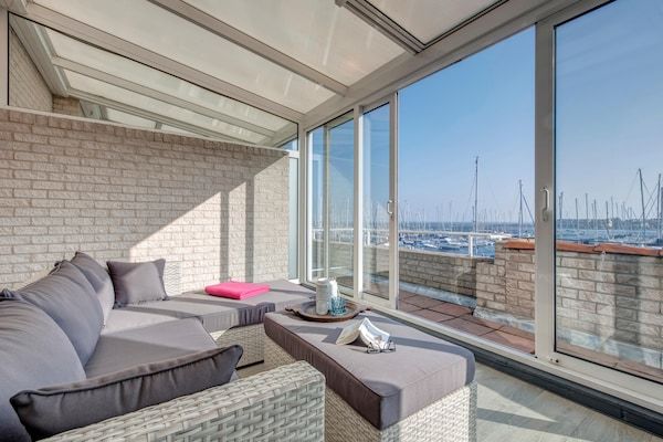 Terras - Appartement Comfort 6 in Ouddorp (5)