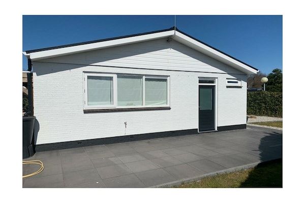 Buitenkant - Huijsmans Verhuur Type C Plus Alexanderpark 10 in Ouddorp (1)