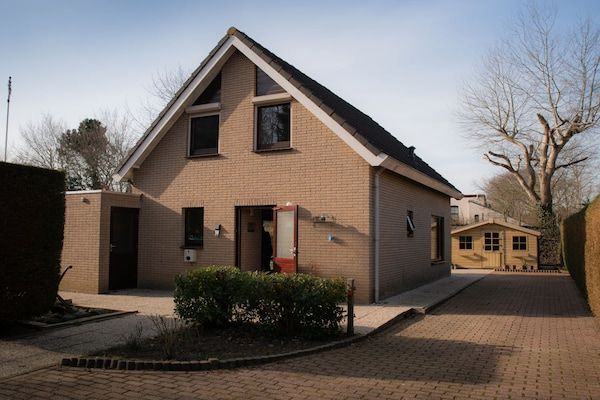 Buitenkant - Huijsmansverhuur de Luxe Doggersbank 13 in Ouddorp (1)