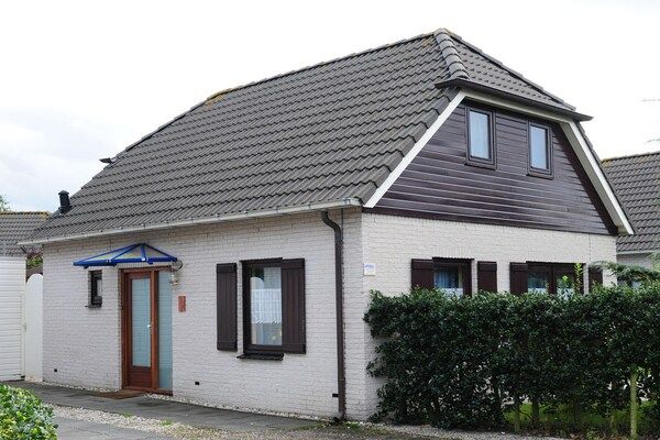 Buitenkant - Huijsmansverhuur Type B de Luxe Grevelingen 15 in Ouddorp (1)