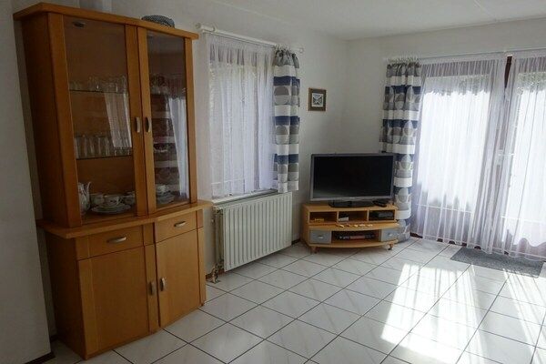 Woonkamer - Huijsmansverhuur Type Premium de Luxe Haringvliet in Ouddorp Zh (4)