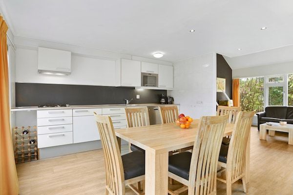 Keuken - Charmante Parkwoning in Drenthe in Midlaren (4)