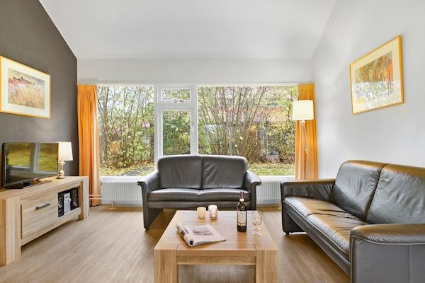 Woonkamer - Charmante Parkwoning in Drenthe in Midlaren (2)