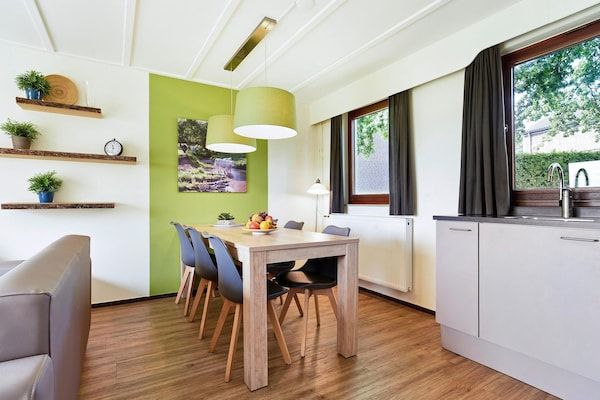 Eetkamer - Ruim familiehuis in Reevallis in Vijlen (3)
