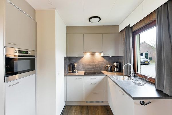 Keuken - Verblijf in Zuid-Limburg vlakbij Tripoint in Vijlen (3)