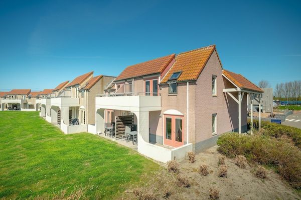 Buitenkant - Appartement in Brouwershaven bij Grevelingenmeer in Brouwershaven (1)