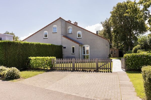 Buitenkant - Vakantiehuis aan zee in Brouwershaven (2)