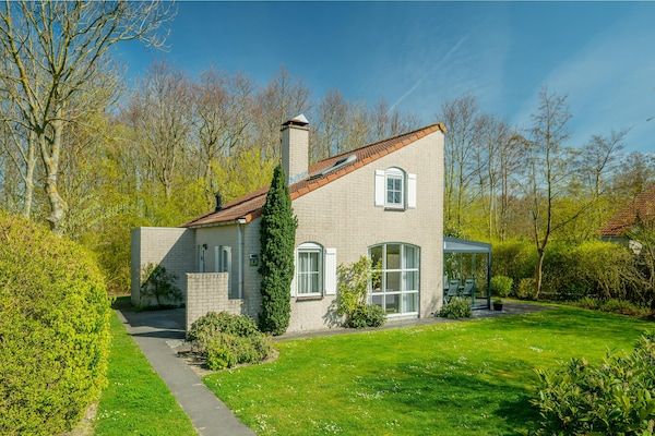 Buitenkant - Gezellig huis vlakbij het meer in Brouwershaven (1)