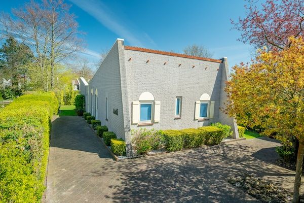 Buitenkant - Gezellig romantisch familieverblijf in Brouwershaven (1)