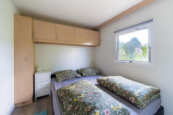 Slaapkamer - Chalet in Stegeren bij heidevelden in Stegeren (4)