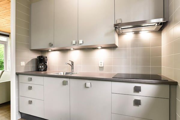 Keuken - Bosretraite met open haard in Putten (3)