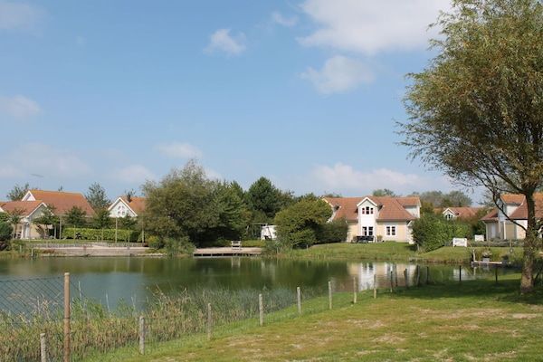 Untagged - aan het meer Comfortabele vakantiewoning in Kamperland (3)