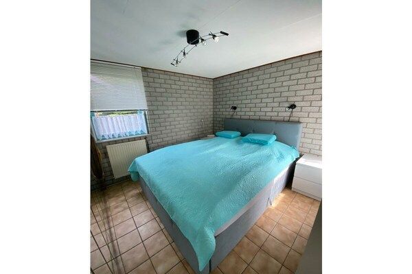 Slaapkamer - Noordzee omheind met hond in Dirkshorn (5)