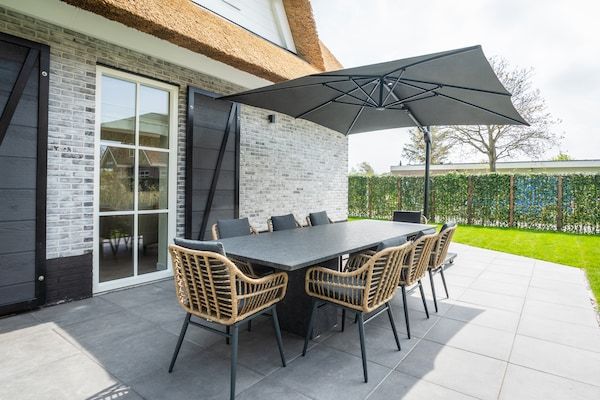 Terras - Villa op Texel bij Strand en Bos in De Koog (2)