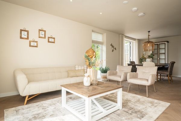 Woonkamer - Villa op Texel bij Strand en Bos in De Koog (4)