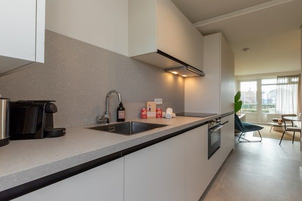 Keuken - Appartement in Zoutelande bij Strand in Zoutelande (3)