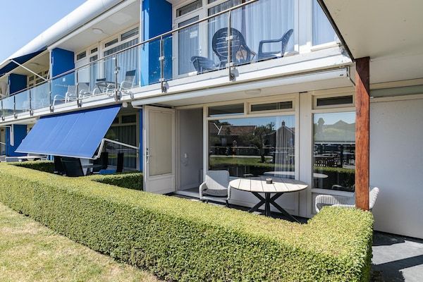 Terras - Kustuitje met sauna in Zoutelande (1)