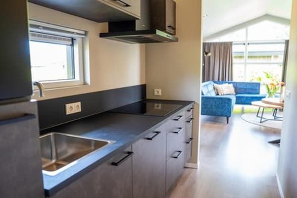Keuken - Chalet bij Parkvijver in Nederland in Veldhoven (5)