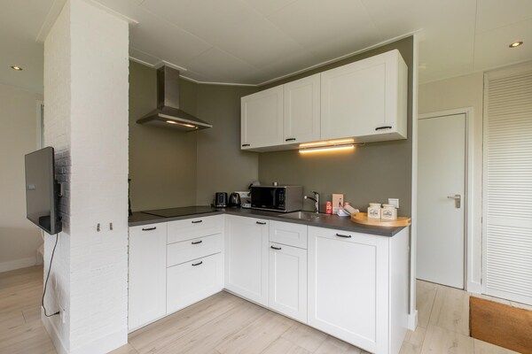 Keuken - Vakantiehuis in Renesse bij Strand in Renesse (4)