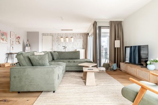 Woonkamer - Scheveningen Appartement Vlakbij het Strand in Scheveningen (1)