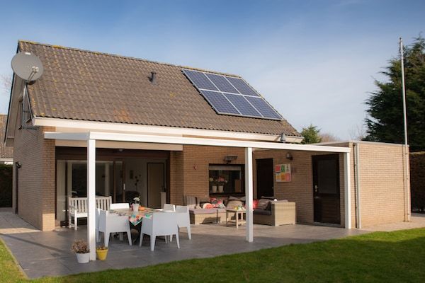 Buitenkant - Huijsmansverhuur de Luxe Doggersbank 13 in Ouddorp (2)