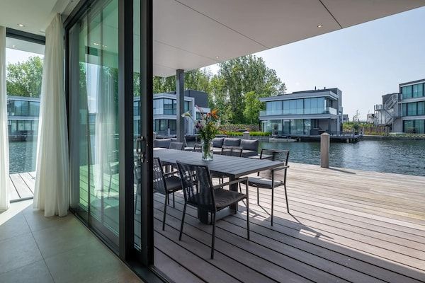 Terras - Watervilla in Zeeland bij Veerse Meer in Arnemuiden (4)