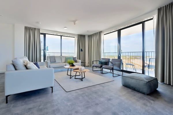 Buitenkant - Gezellig appartement in Breskens met balkon in Breskens (4)
