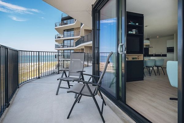Buitenkant - Gezellig appartement in Breskens met balkon in Breskens (3)