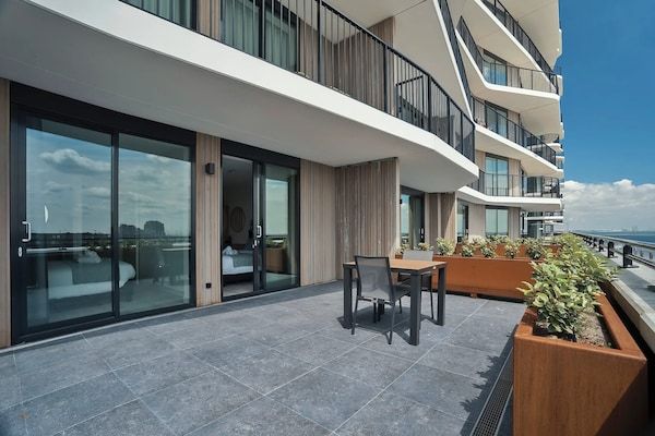 Buitenkant - Appartement in Breskens bij het Strand in Breskens (3)