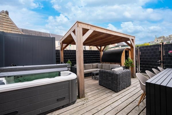 Terras - Marmeren woning met spa, sauna in het stadscentrum in Valkenburg (4)