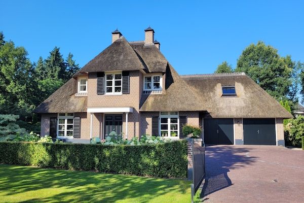 Buitenkant - Villa in Overloon bij Oorlogsmuseum in Overloon (5)