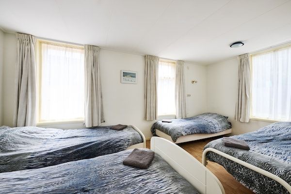 Slaapkamer - Appartement in Drenthe bij natuurpaden in De Kiel (5)