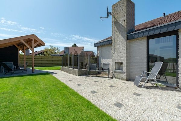 Terras - Vakantiehuis in Julianadorp bij Strand in Julianadorp aan Zee (5)