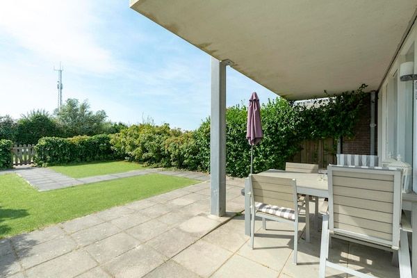 Terras - Appartement in Groote Keeten bij Strand in Groote Keeten (5)