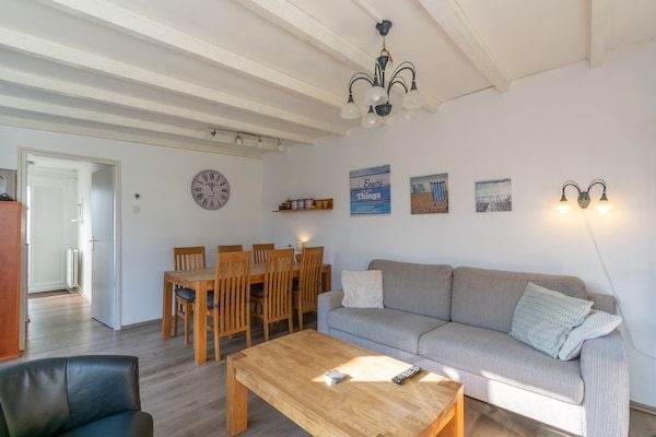 Woonkamer - Duinland 190, bungalow voor 5 personen met tuin in Sint Maartenszee (3)